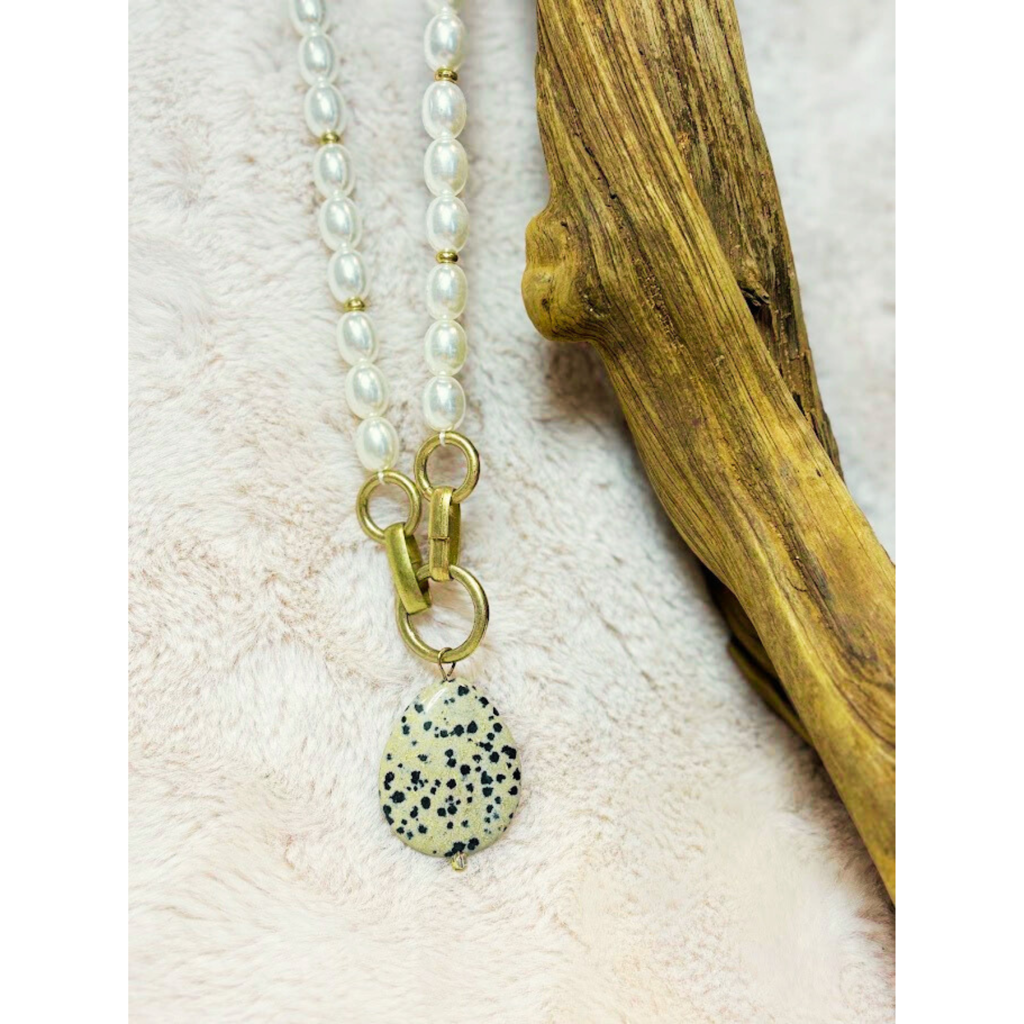 20 inch pearl necklace with dalmatian pendant