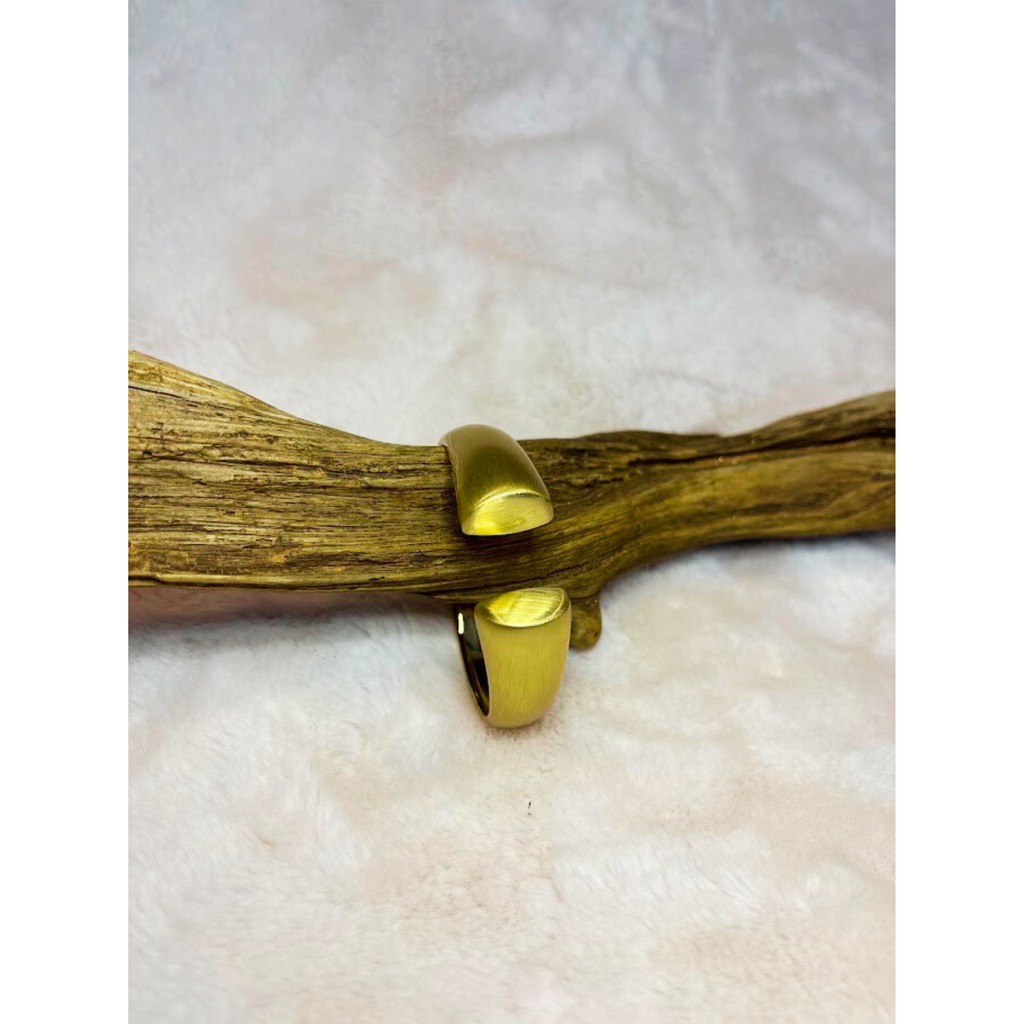 Brushed gold hinged bangle