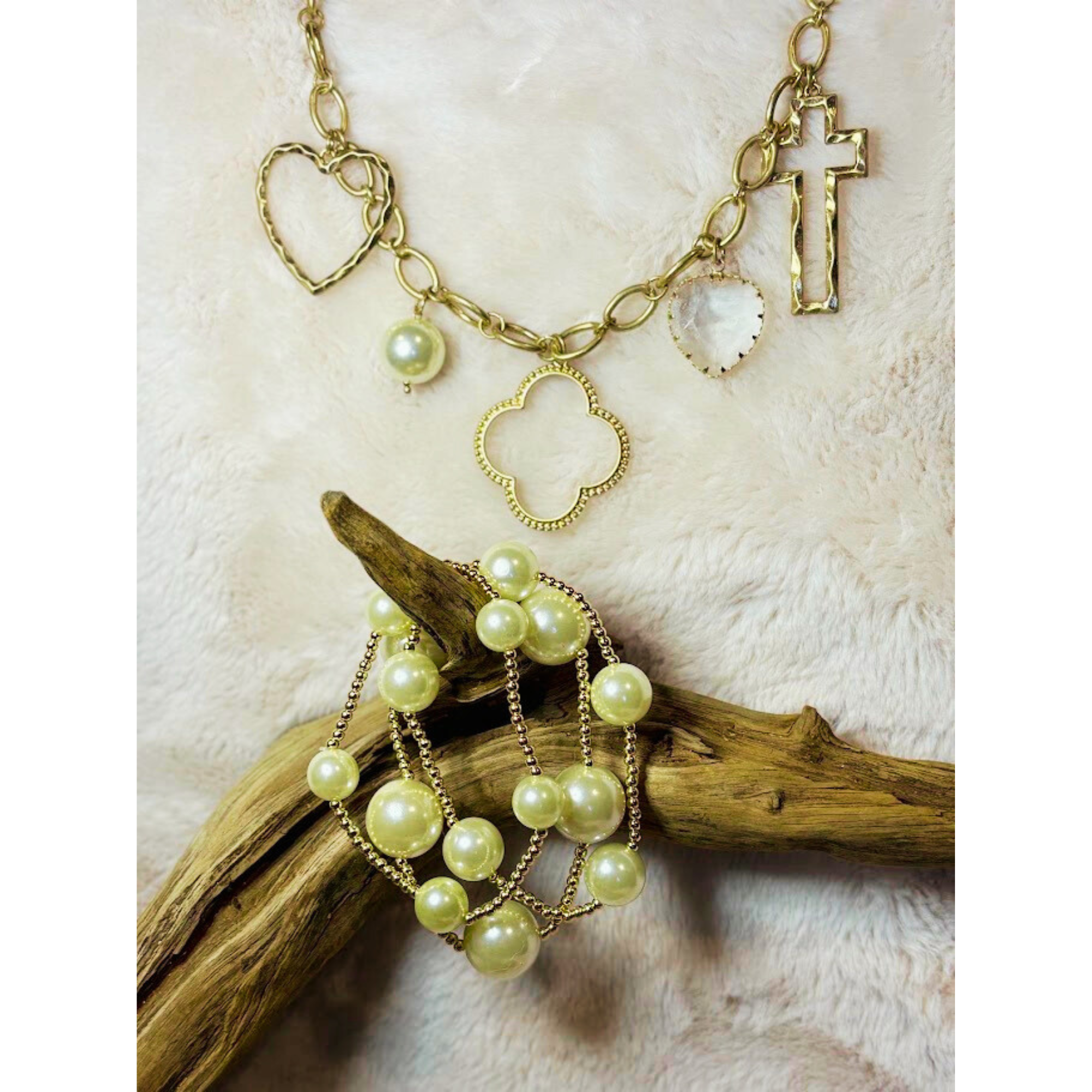 Chunky pearl and gold bead stretch bracelet set