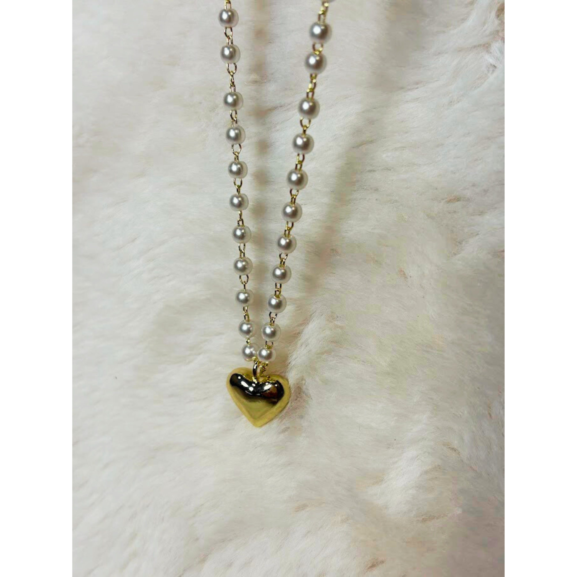 16 inch small pearl necklace with small heart pendant