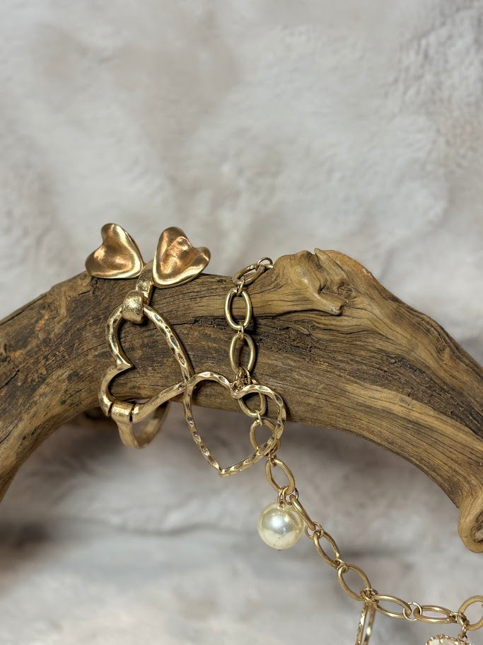 Brushed gold heart stud Earrings