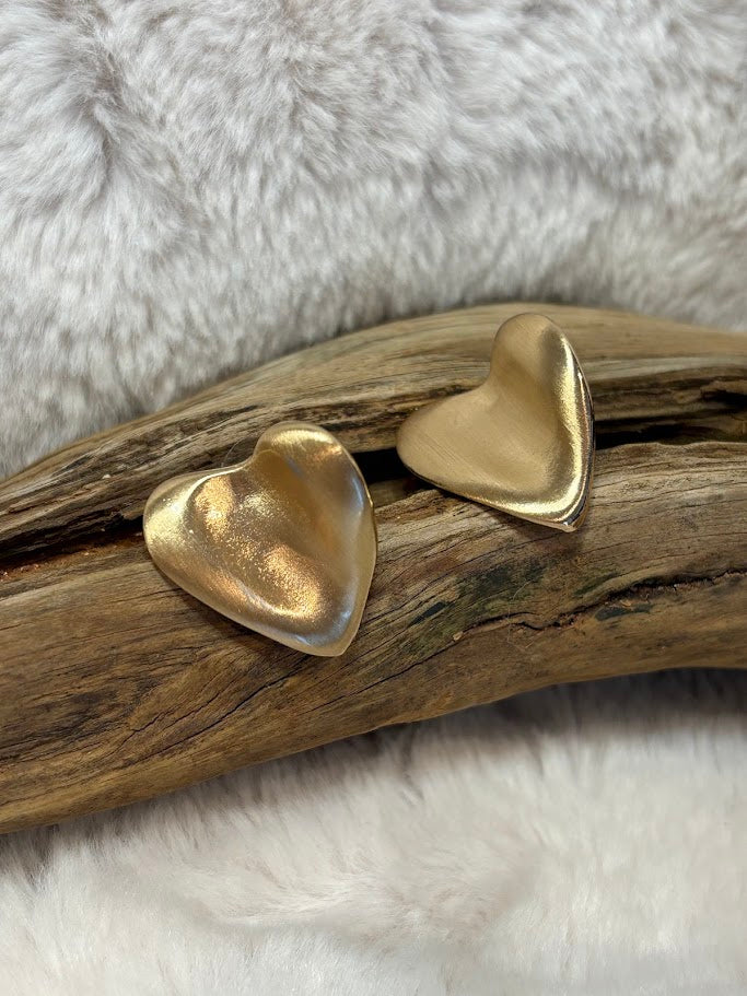 Brushed gold heart stud Earrings
