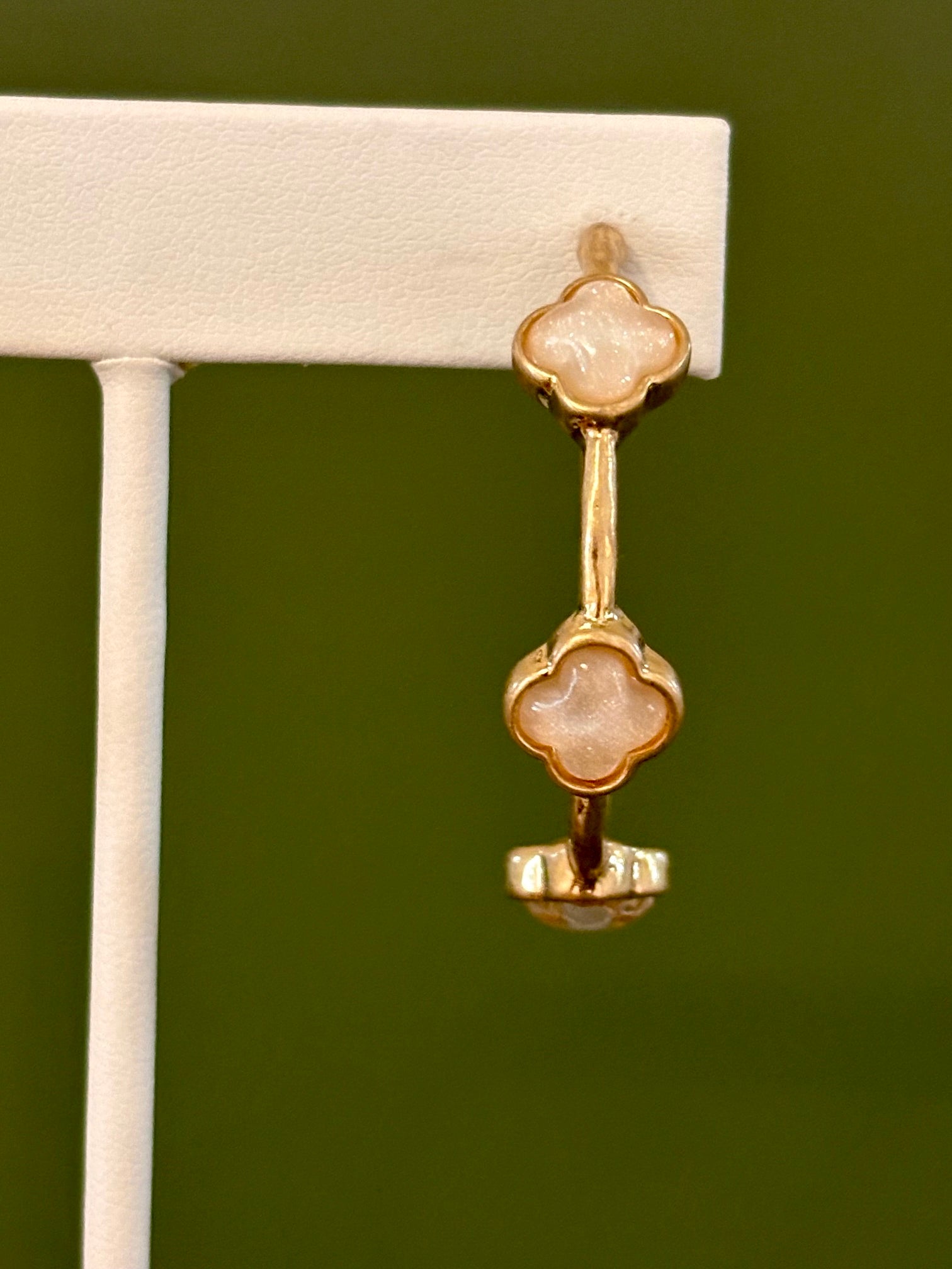 Quatrefoil Stone Hoop White and Gold Earrings