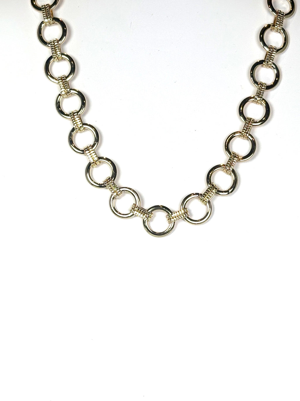 Gold Circle With Gold Etched Links Necklace