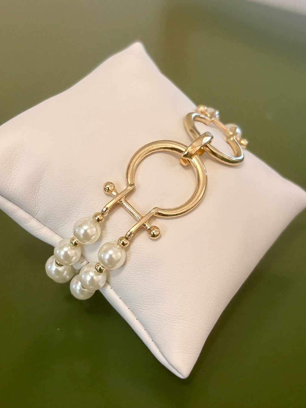 Pearl Bridle Bracelet