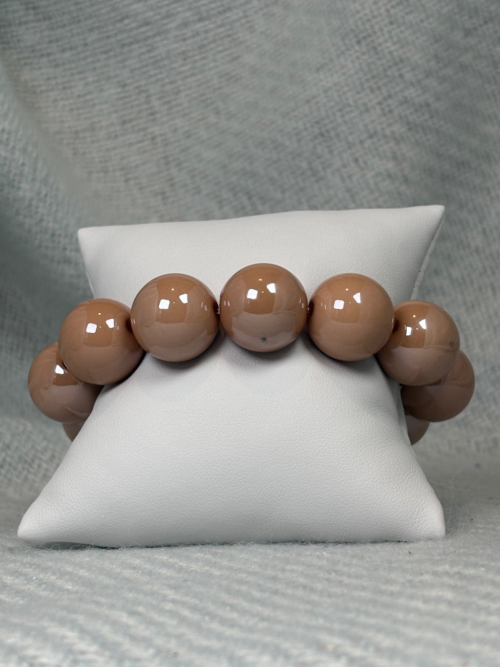 Large Shiny Taupe Ball Stretch Bracelet