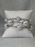 Chunky pearl and silver rod stretch bracelet set