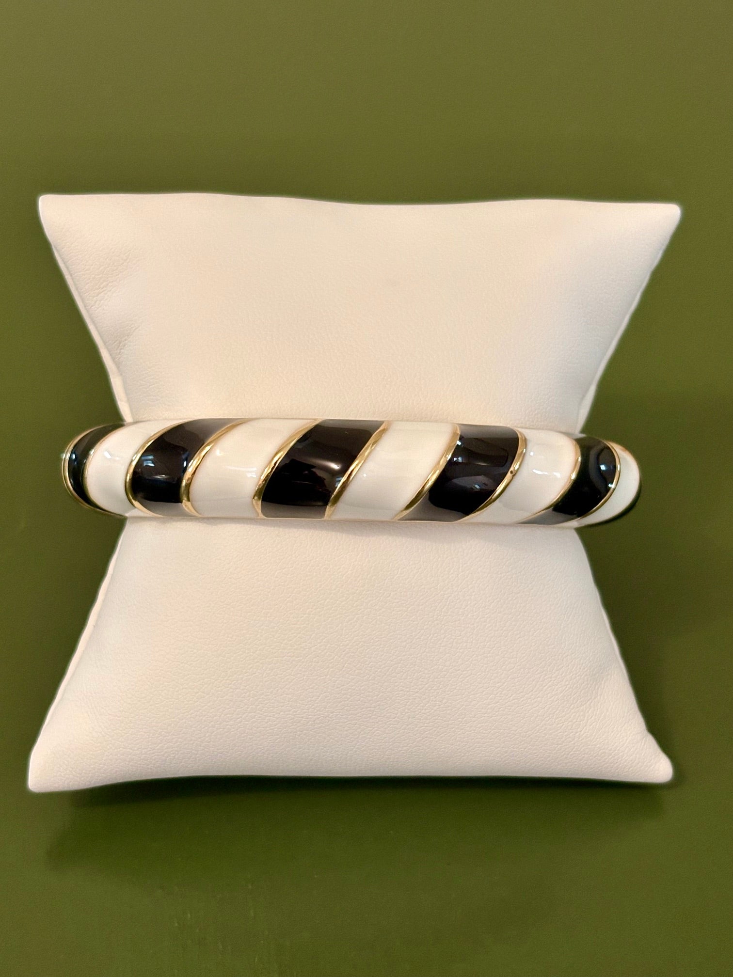 Black Tie Bracelet