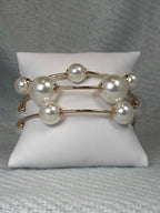 Chunky pearl and gold rod stretch bracelet set