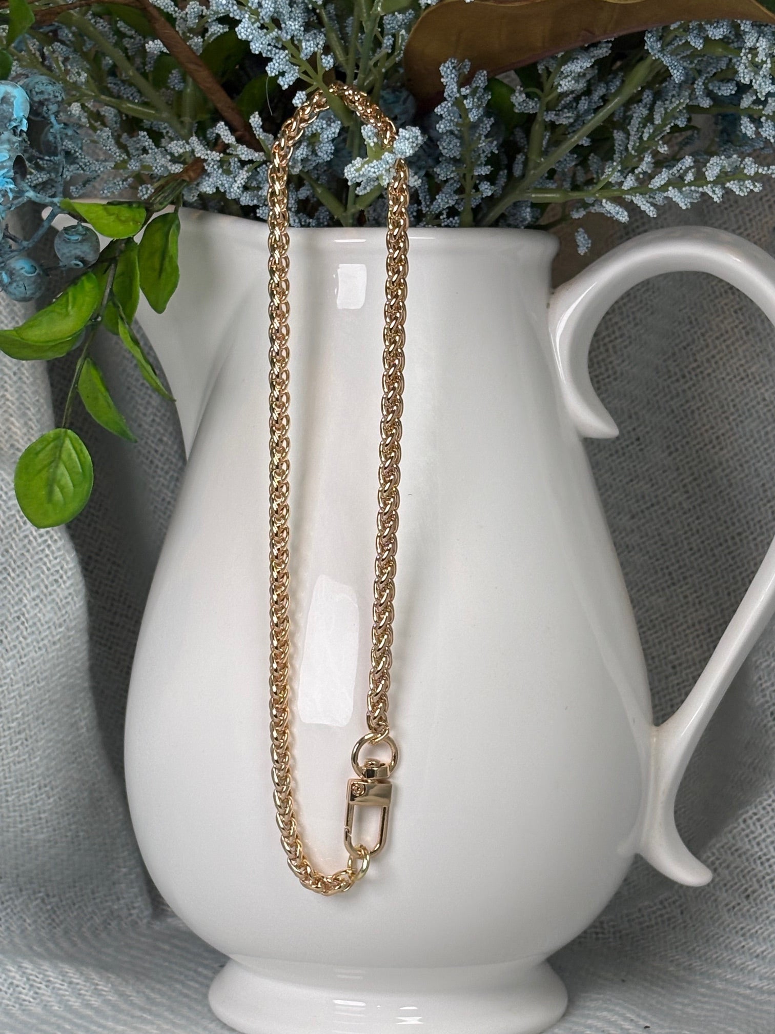 Gold Twisted Rope Chain with Swivel Link Necklace