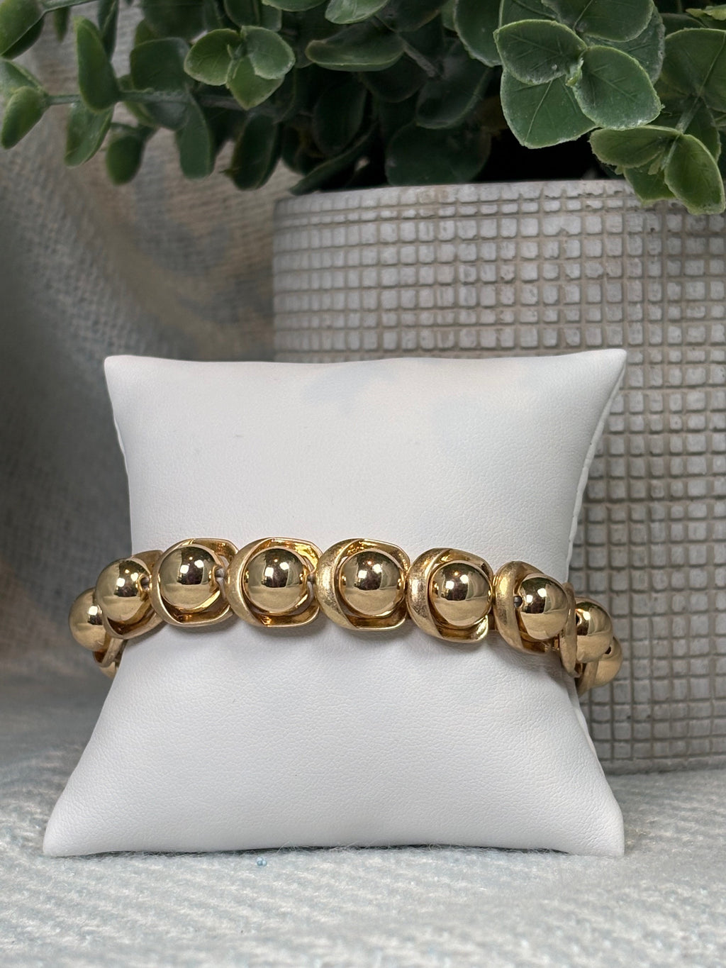 Gold Ball with Gold Surround Stretch Bracelet