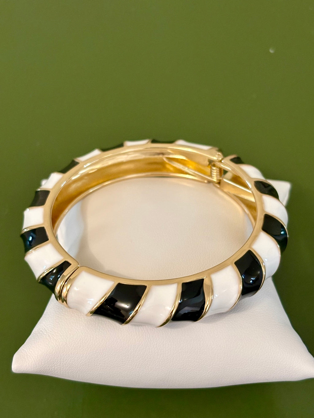 Black Tie Bracelet