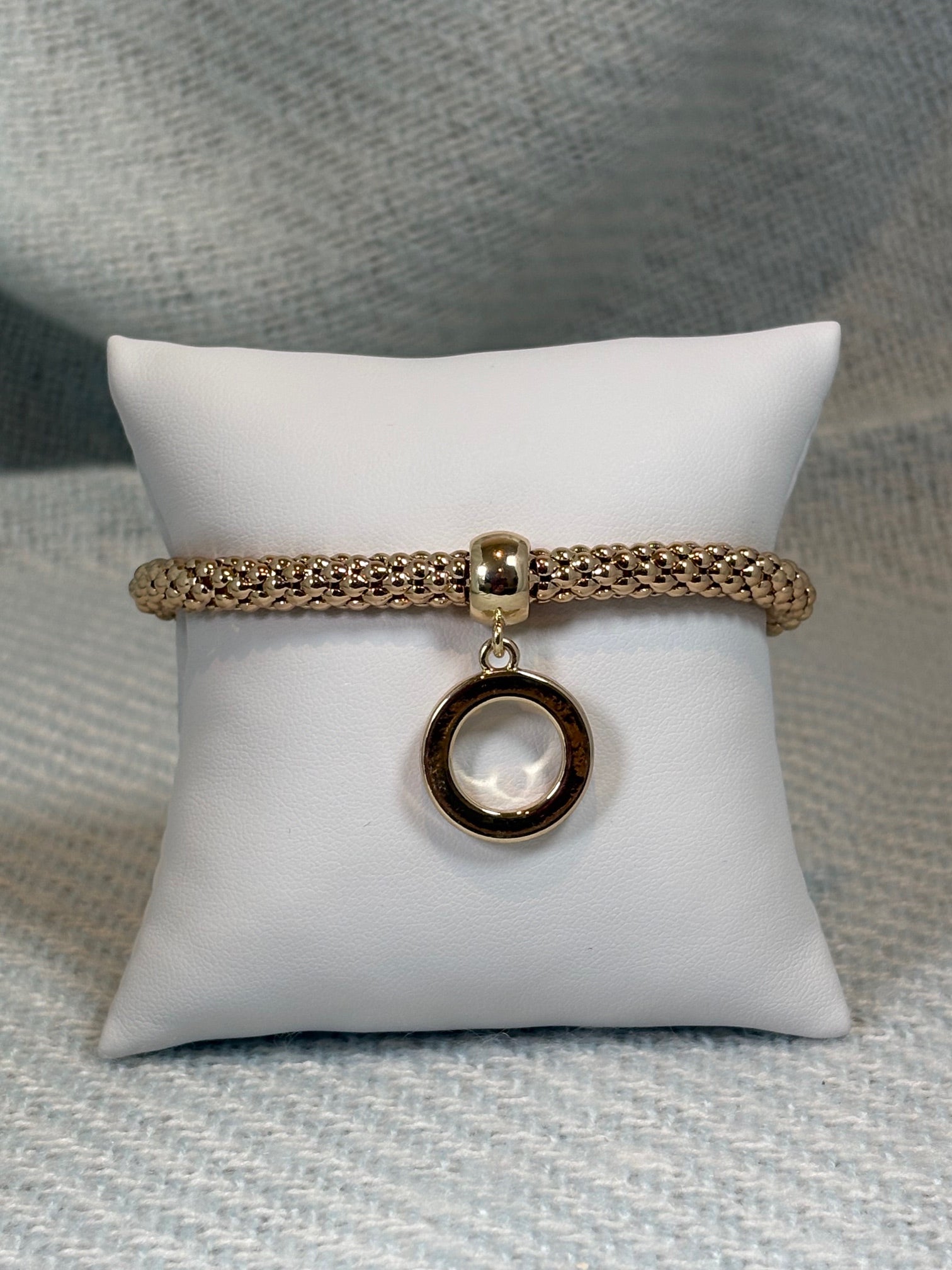 Gold Stretch Bracelet with Gold Circle