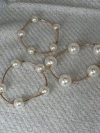 Chunky pearl and gold rod stretch bracelet set