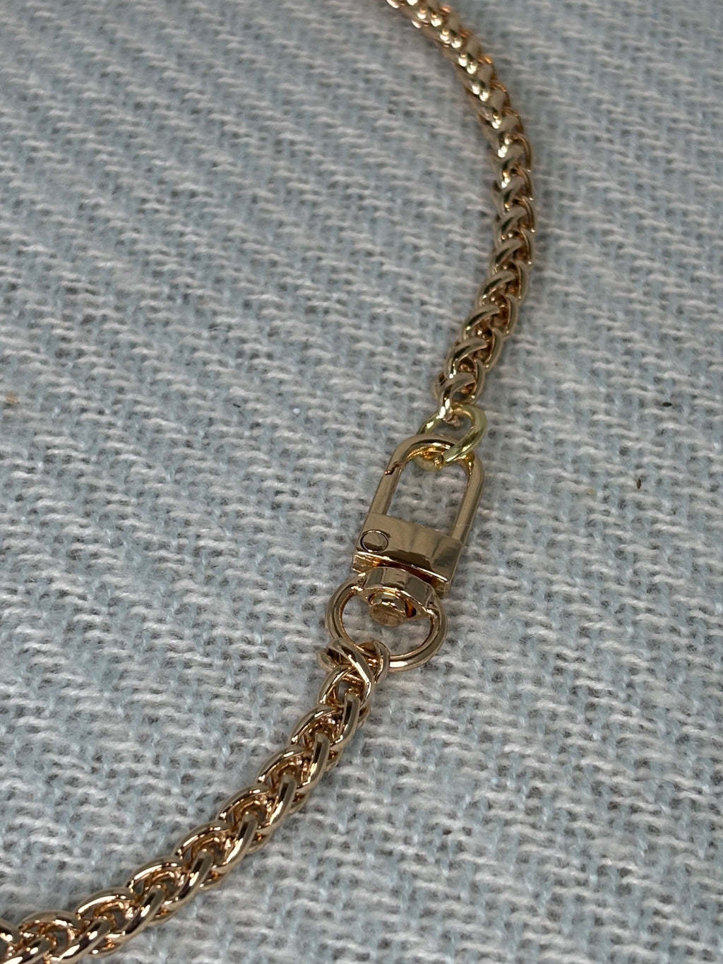 Gold Twisted Rope Chain with Swivel Link Necklace