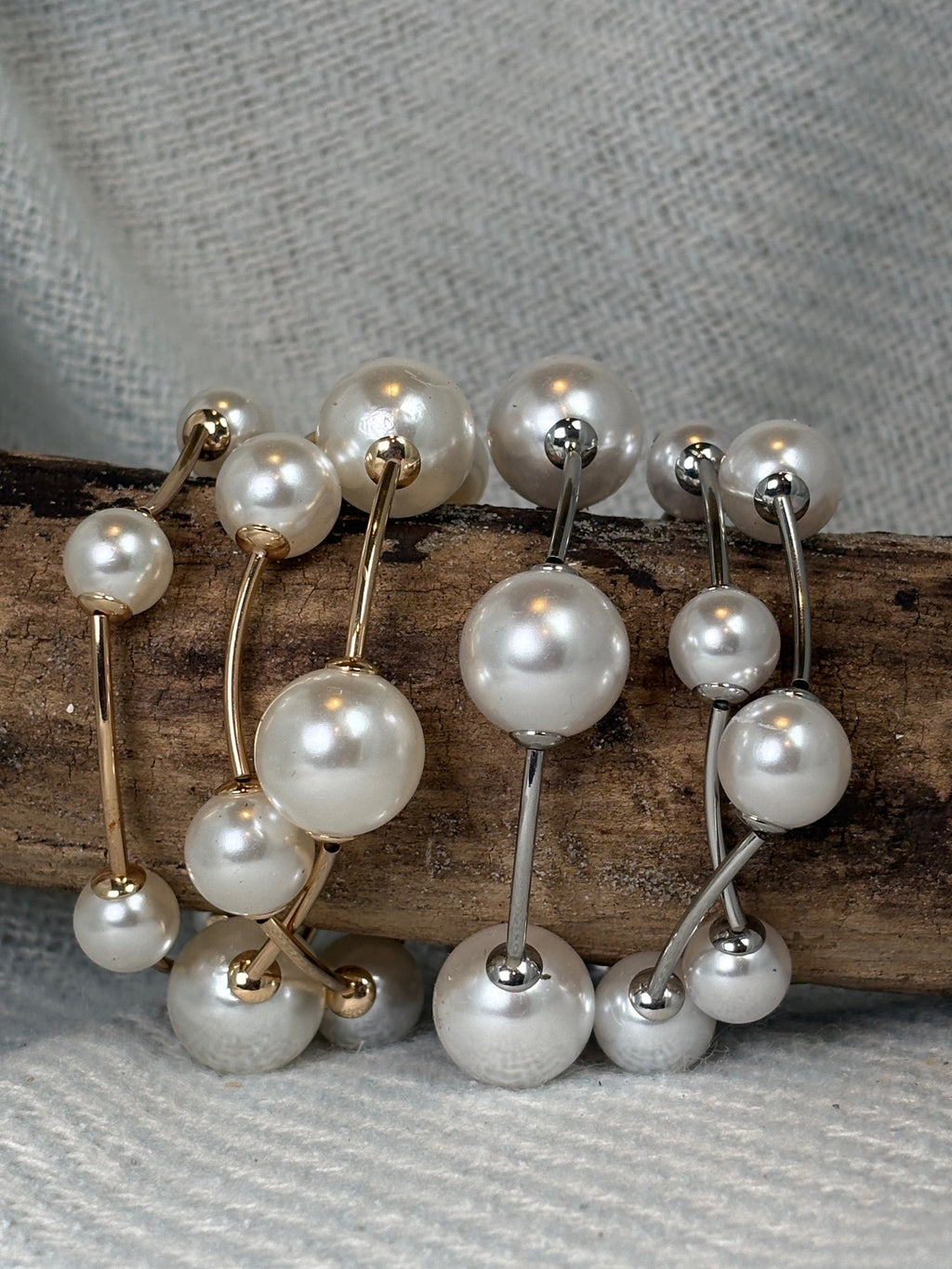 Chunky pearl and silver rod stretch bracelet set