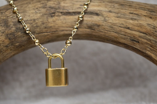 28 inch chain with padlock pendant