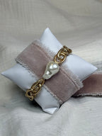 Gold Link Chain Stretchy Bracelet with Pearl